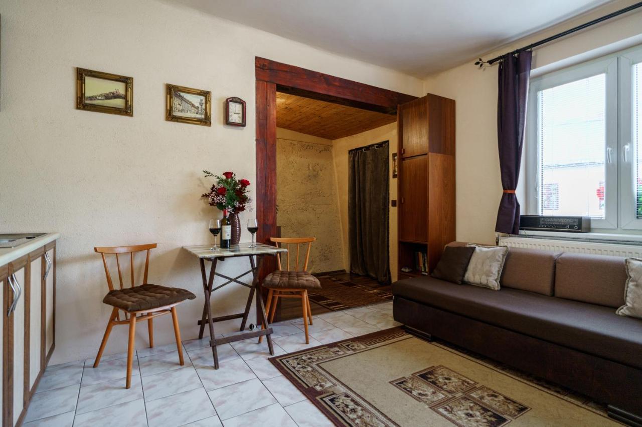 Apartment Melita - The Very Centre Of Town Banská Štiavnica エクステリア 写真