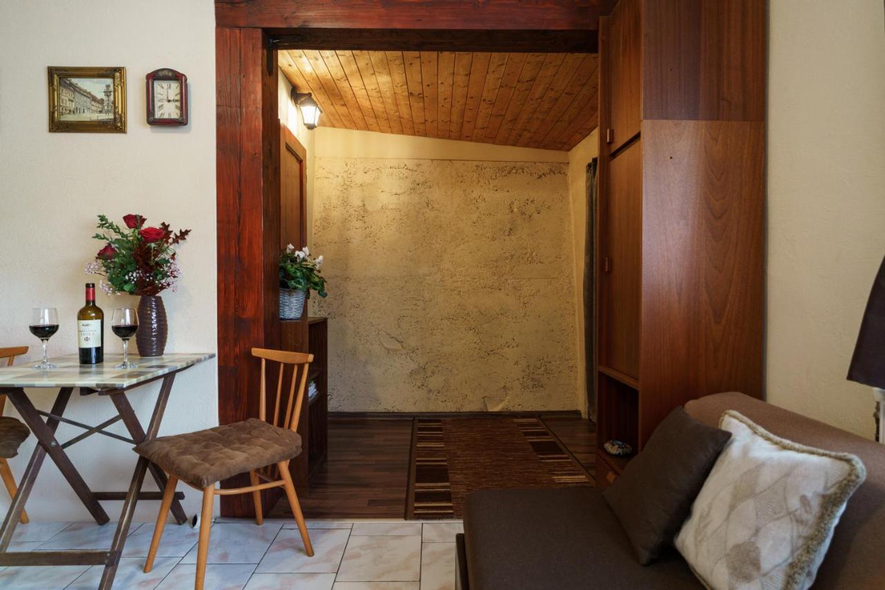 Apartment Melita - The Very Centre Of Town Banská Štiavnica エクステリア 写真